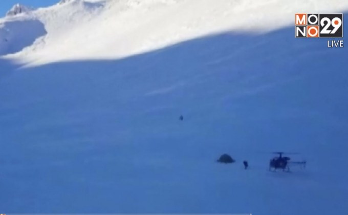 ​ทหารอินเดียช่วยเหลือผู้ประสบภัยชาวเยอรมันกลางพายุหิมะ