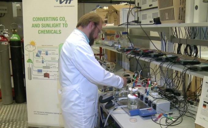 นักวิจัยฟินแลนด์สกัดโปรตีนจากอากาศ