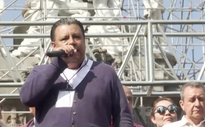 แท็กซี่เม็กซิโกประท้วง “อูเบอร์”