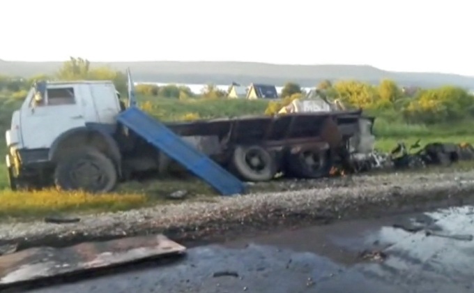 รถบัสชนประสานงากับรถบรรทุกในรัสเซีย