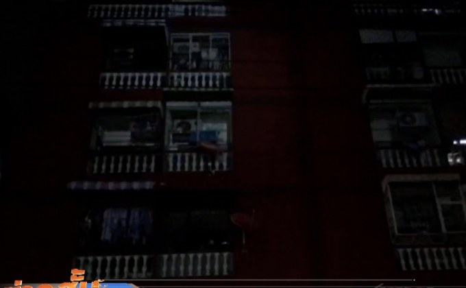 เด็ก 4 พี่น้องพลัดตกตึก ดับ 1 สาหัส 3