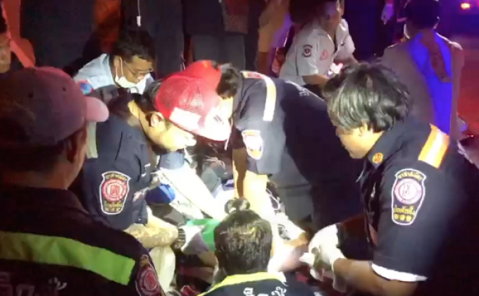 แว้นจับกลุ่มแข่งซิ่ง ชน จยย.ชาวบ้านดับคาที่