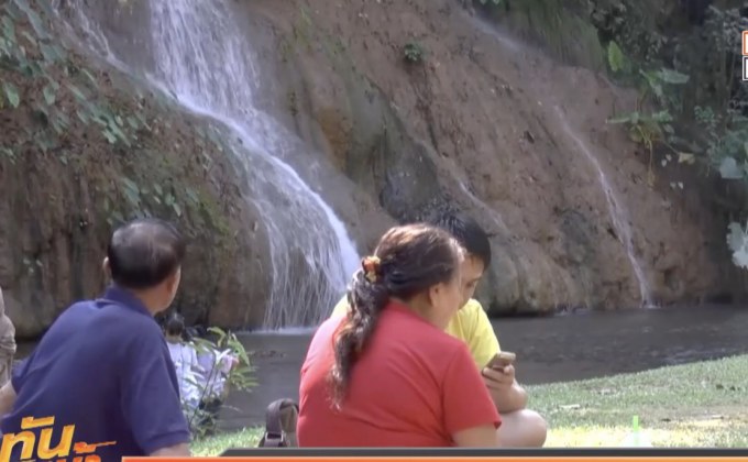 นทท.แห่เที่ยวน้ำตกภูซาง จ.พะเยา