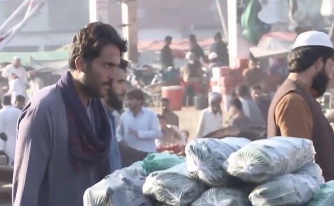 ผู้ลี้ภัยชาวอัฟกันฯ หนีสงครามไปยังปากีสถาน