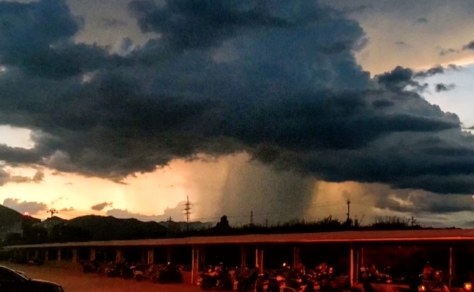 ปรากฏการณ์พายุฝนฟ้าคะนองในจีน