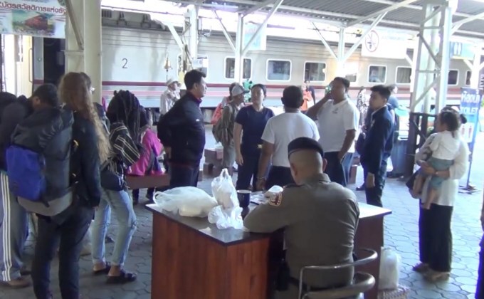 รถไฟตกราง ช่วง ลำปาง-แพร่ กระทบการเดินรถ