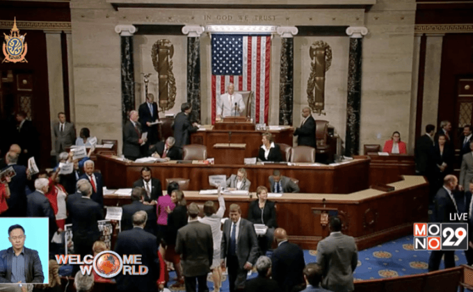 ส.ส.เดโมเครตประท้วงในรัฐสภาสหรัฐฯ