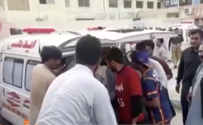 เหตุโจมตีแคมเปญหาเสียงในปากีสถานดับ 128 ราย