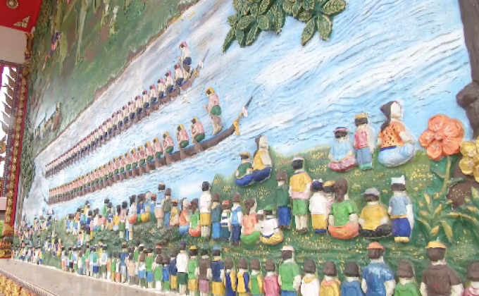 พระอุโบสถมหาอุตม์ ศิลปะปูนปั้นฝาผนัง