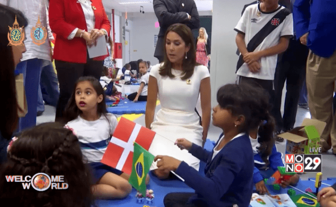 เจ้าฟ้าหญิงเดนมาร์กพระราชทานของเล่นเด็กในบราซิล