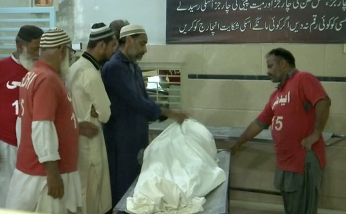 คลื่นความร้อนในปากีสถานคร่าชีวิตผู้คนแล้ว 65 ราย