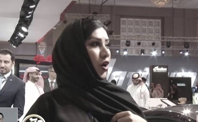 หญิงซาอุฯร่วมงานมอเตอร์โชว์ หลังยกเลิกห้ามขับรถ