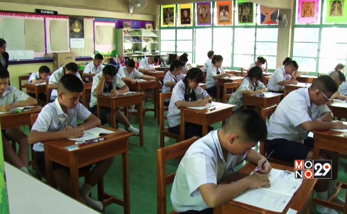 รมว.ศธ.ตรวจเยี่ยมสนามสอบโอเน็ต