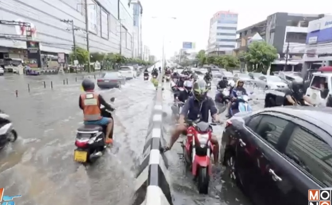 ผู้ว่าฯ กทม.ขอโทษชาวกรุง เหตุน้ำท่วมหนักทำรถติด