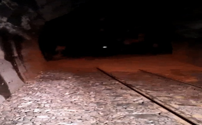 ลพบุรีน้ำป่าทะลักดินถล่มปิดอุโมงค์รถไฟ