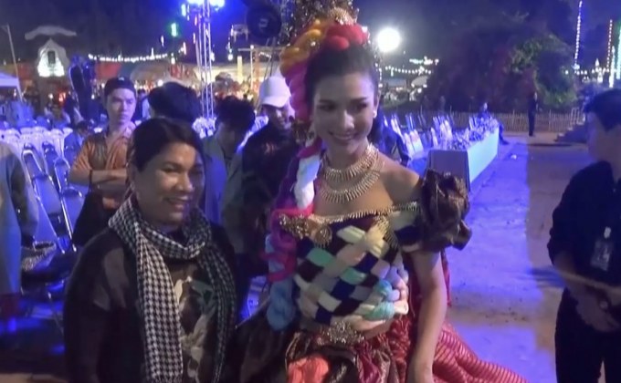 ฮือฮา! เวทีนางสาวเชียงใหม่ เปิดให้ถ่ายเซลฟี่ใกล้ชิด