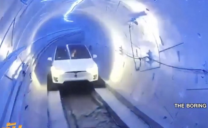 “อีลอน มัสก์” เผยโฉมอุโมงค์ขนส่งใต้ดินล้ำยุค