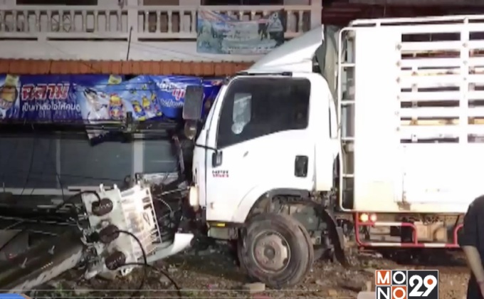 รถหกล้อชนเสาไฟฟ้า เสียชีวิต 1 ราย