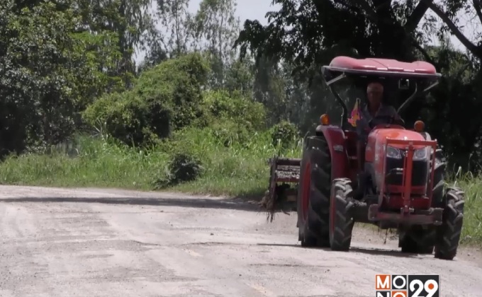 ชาวบ้าน จ.ชัยนาท ร้องเรียนถนนพัง