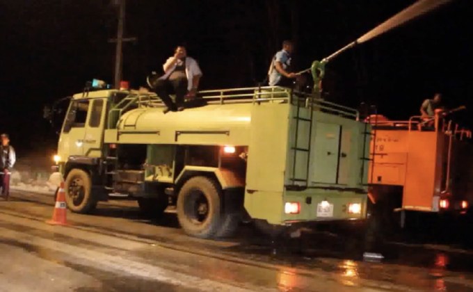 รถบรรทุกเอทานอลพลิกคว่ำไร้เจ็บ จ.ปราจีนบุรี