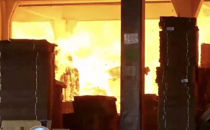 ไฟไหม้โรงงานกระดาษ เสียหาย 300 ล้าน