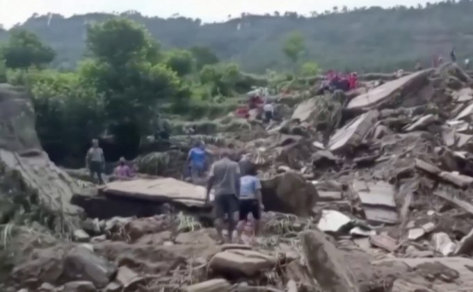 เหตุดินถล่มในเนปาล คร่าหลายชีวิต