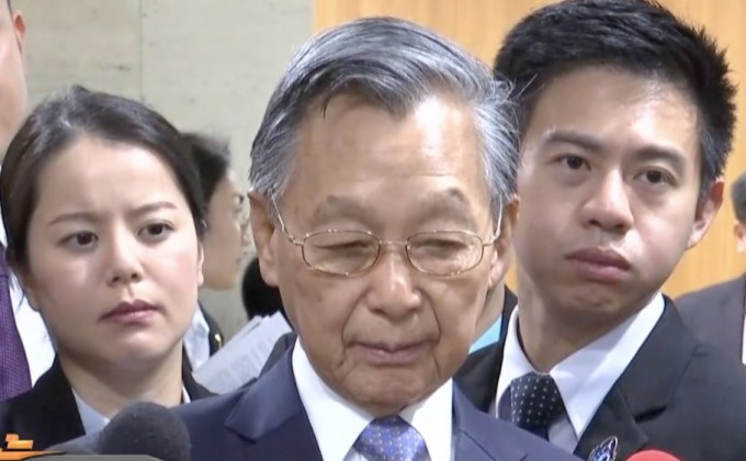 “ชวน” สั่งทำรายงาน “จูบกลางสภาฯ” จ่อดำเนินการต่อ