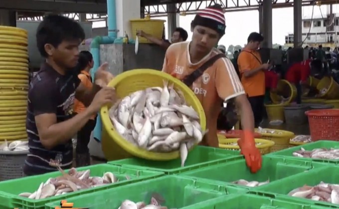 รมว.แรงงาน เรียกประชุมด่วนหารือสหรัฐตัดจีเอสพี
