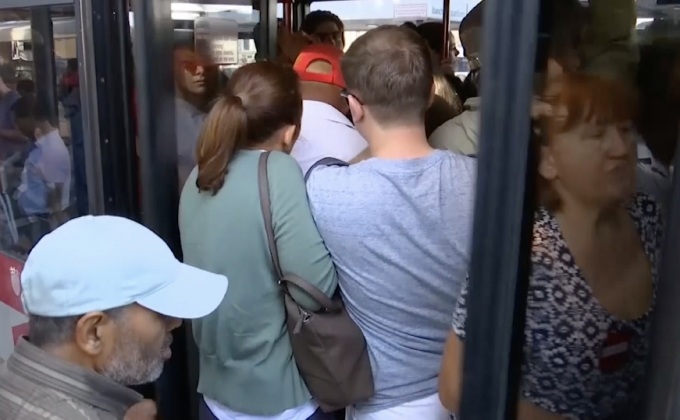 ประท้วงหยุดงานในกรุงโรมทำระบบขนส่งอัมพาต