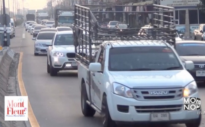 การจราจรมุ่งสู่อีสานหนาแน่น