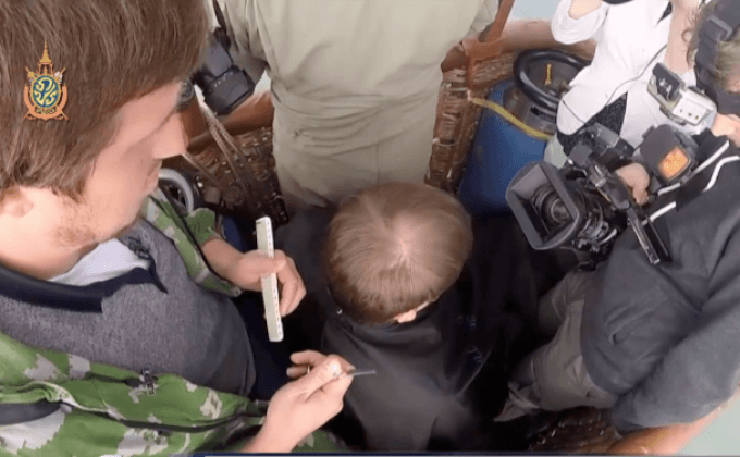 ตัดผมบนบอลลูนในรัสเซีย