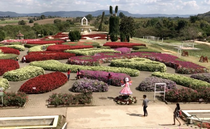 ยื่นเอกสารครอบครองฟลอร่าพาร์ค-ฟ้าประทานฟาร์ม