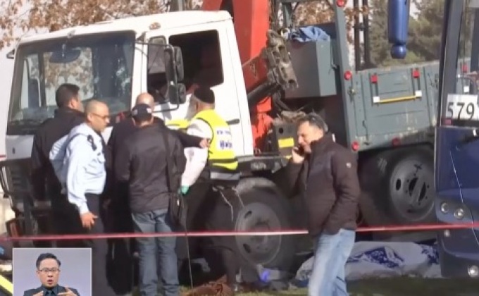 คนร้ายขับรถพุ่งชนกลุ่มทหารอิสราเอล