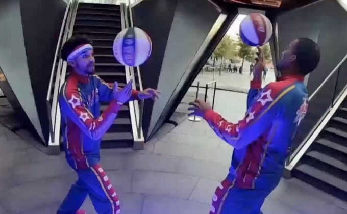 โชว์ชู้ตบาสในอาคารทรงรังผึ้งที่สหรัฐฯ