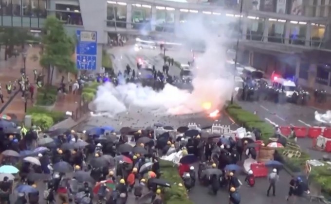 รัฐบาลฮ่องกงประณามเหตุประท้วงรุนแรง