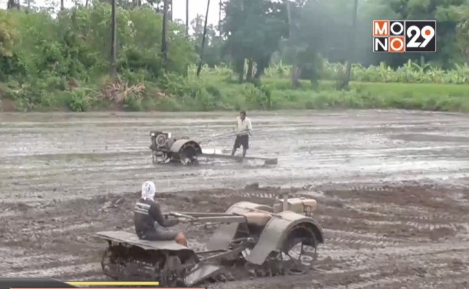 ชาวนาอ่างทอง เร่งสูบน้ำเข้านาหวั่นขาดน้ำช่วงฤดูแล้ง