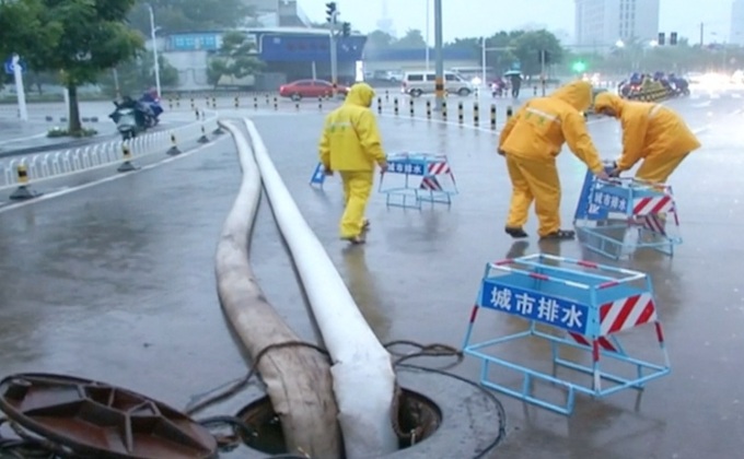 พายุไต้ฝุ่น “ขนุน” พัดขึ้นฝั่งตอนใต้ของจีน