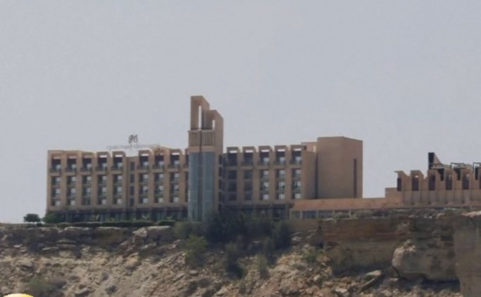 กองทัพปากีฯ เผยมีผู้เสียชีวิตจากเหตุโจมตี รร.หรู