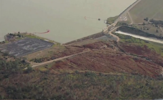 ชาวสหรัฐฯ อพยพหนีความเสี่ยงเขื่อนถล่ม