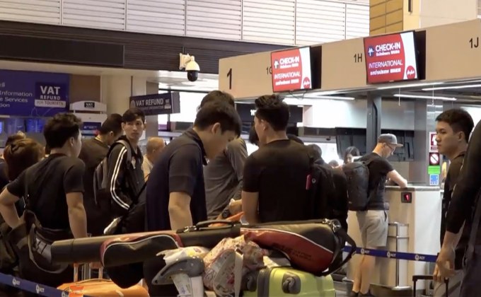 โมโนแวมไพร์ลัดฟ้าเปิดศึกสลิงเกอร์ส