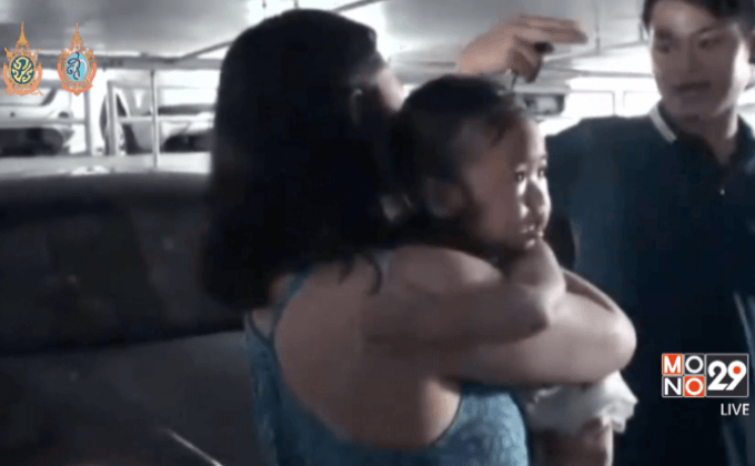 ช่วยเด็กวัย 1 ปี 3 เดือนติดในรถที่ชลบุรี