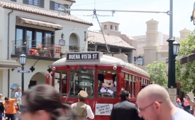 “ดิสนีย์” ปิดสวนสนุกฆ่าเชื้อหลังพบผู้ป่วยโรคลีเจียนแนร์