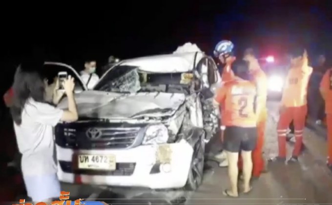 กระบะพุ่งชนหกล้อ หลวงพ่อมรณภาพ จ.กาญจนบุรี