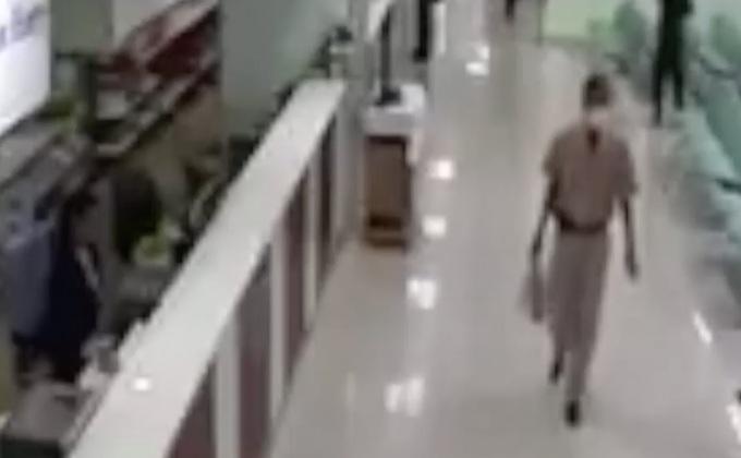 ศาลอนุมัติหมายจับ มือระเบิด รพ.พระมงกุฎฯ 5 ข้อหา