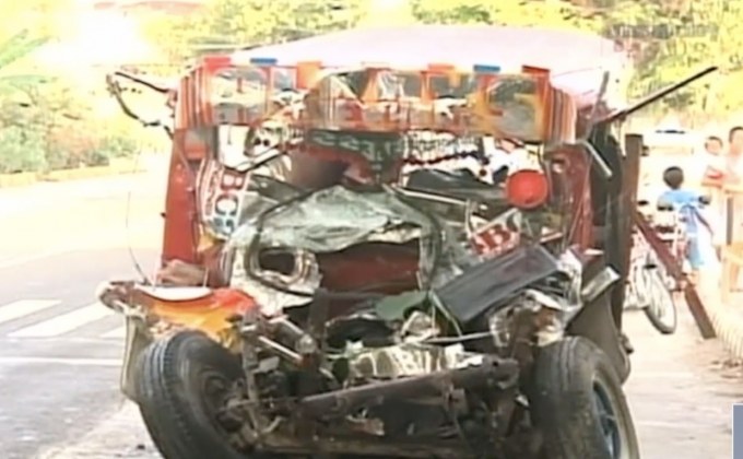 อุบัติเหตุรถชนในฟิลิปปินส์ ดับ 20 ราย