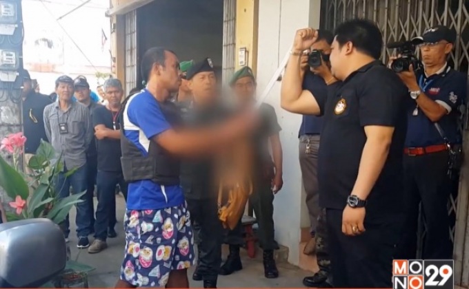 จับแล้ว 2 ผู้ต้องหา ใช้ดาบฟันนักท่องเที่ยวชิงทรัพย์