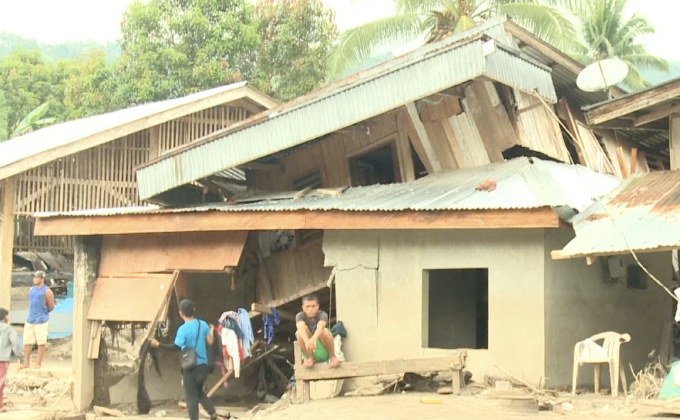 พายุ “เทมบิน” สร้างความเสียหายอย่างหนักที่หมู่บ้านในฟิลิปปินส์