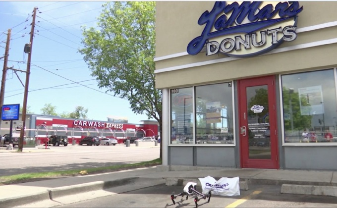 สหรัฐใช้โดรนส่งโดนัท