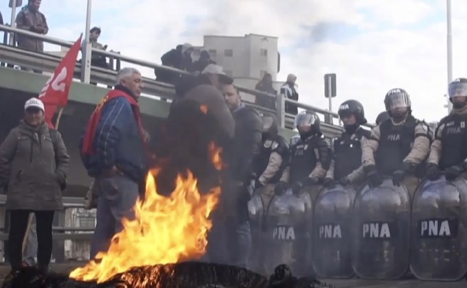 ประท้วงนโยบายเศรษฐกิจอาร์เจนตินา