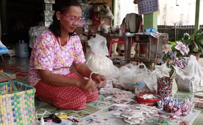 ไอเดียเก๋ พับลอตเตอรี่ขาย สร้างรายได้งาม